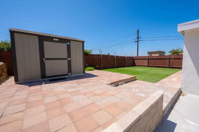 Building Photo - 346 Inkopah St