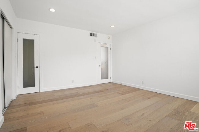 Building Photo - 1525 Hayworth Ave