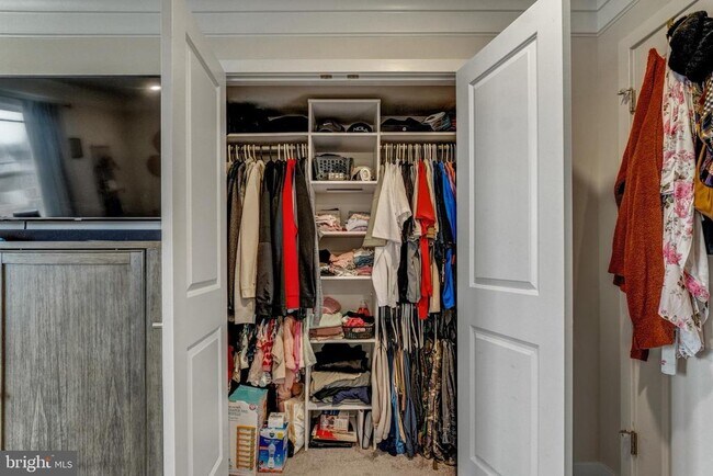 Building Photo - 11716 Emily Dickinson Pl