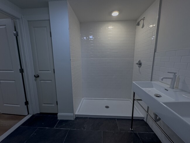 Building Photo - 536 N 19th St