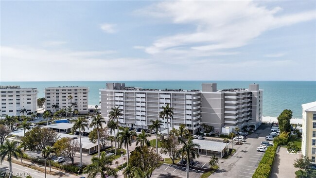 Building Photo - 3443 Gulf Shore Blvd N