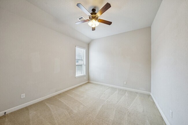 Building Photo - 15115 Flintridge Lake Ln