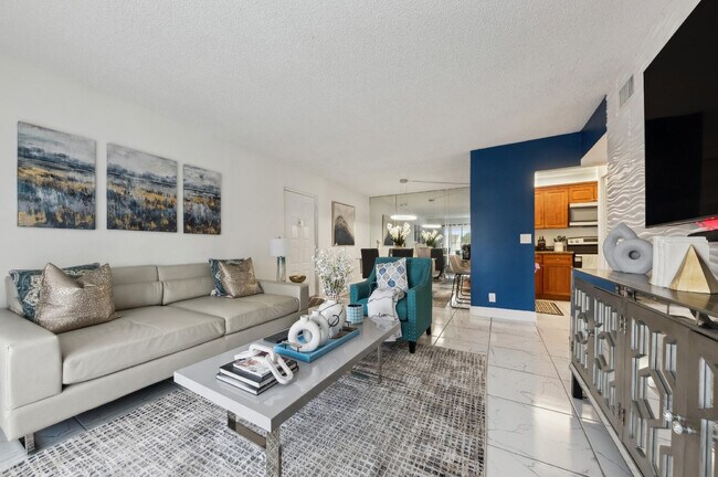 Building Photo - 608 Sea Pine Way