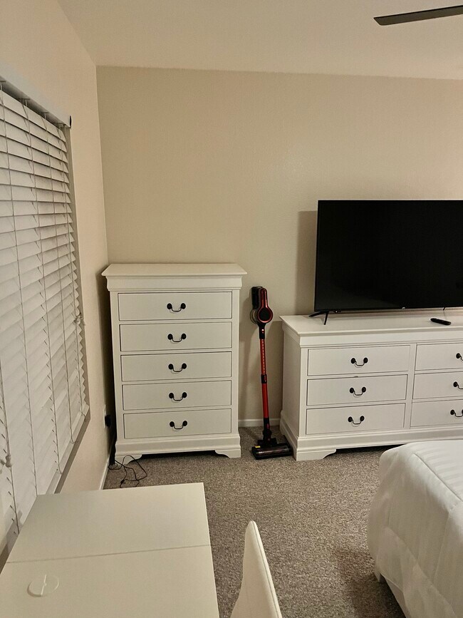 Room Cost: $1500 per month - 3470 Coastline Pl