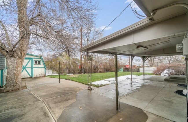 Building Photo - 89 W 81st Pl