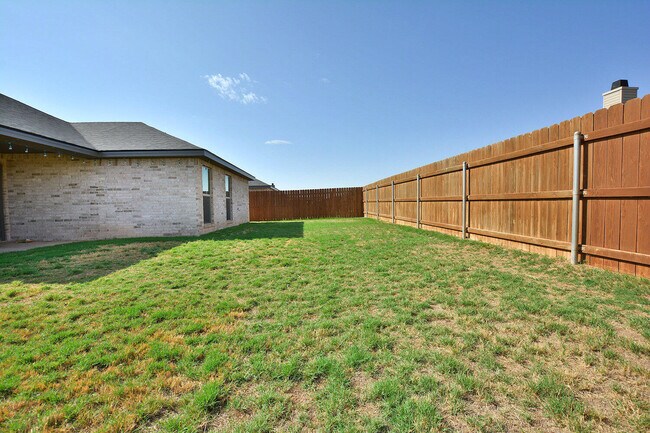 Building Photo - 2901 Corpus Ave