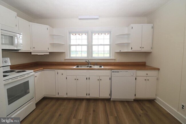 Building Photo - 111 Williamsville Rd