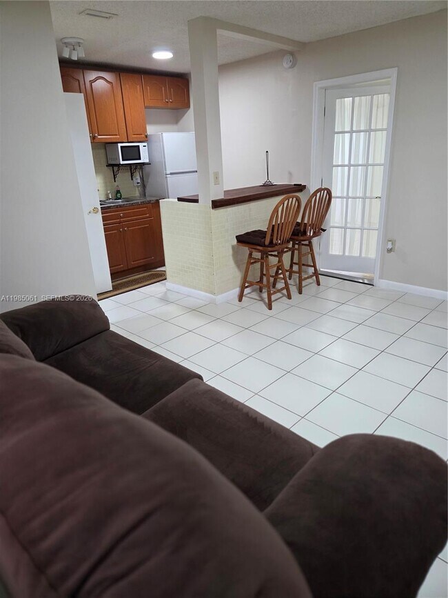 Building Photo - 2931 SW 135th Ave