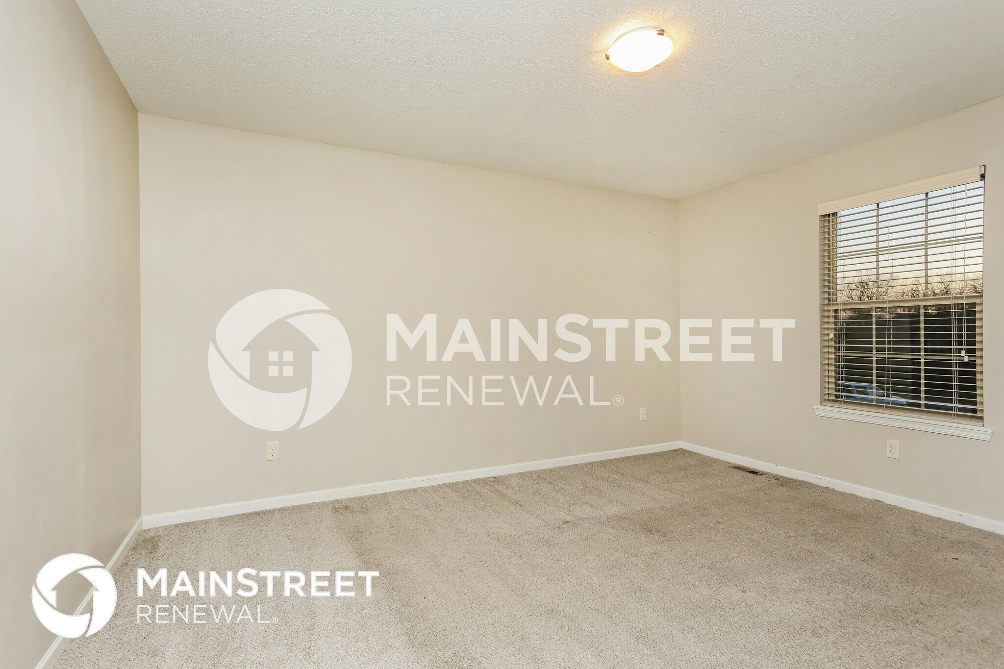 Building Photo - 709 Emerson Dr