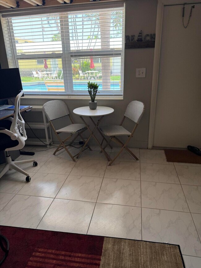 Building Photo - 4532 Bougainvilla Dr