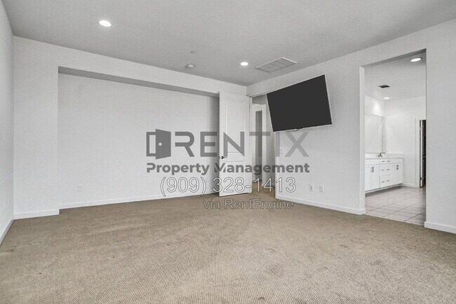 Building Photo - 18116 Hedgerow Way