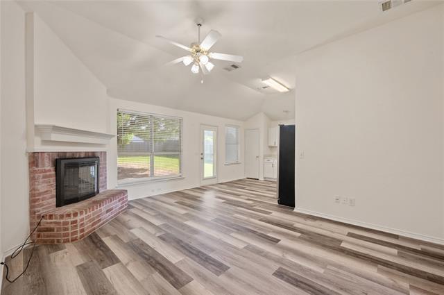 Building Photo - 235 Lake Texoma Dr