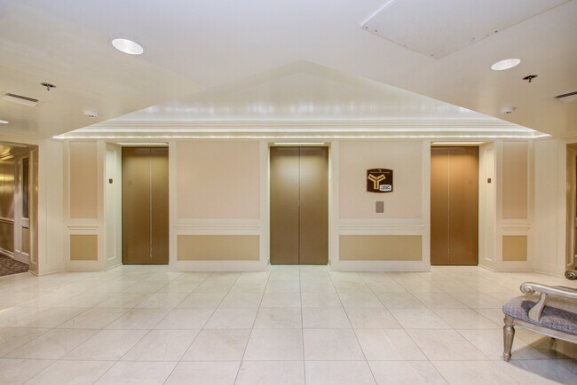 Building Photo - 3525 Sage Rd