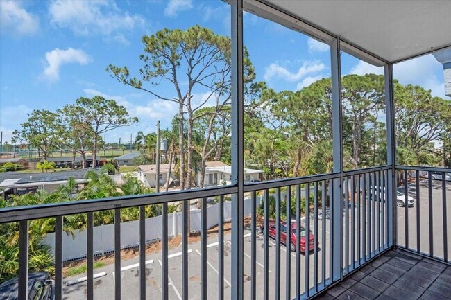 Building Photo - 2755 Coconut Bay Ln