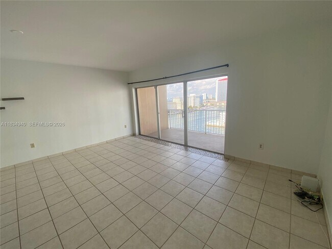 Building Photo - 1965 S Ocean Dr