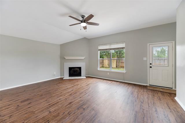 Building Photo - 10905 Fawn Valley Dr
