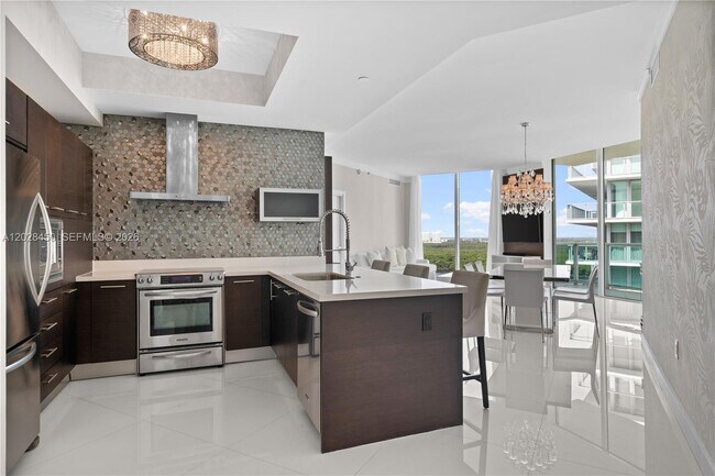 Building Photo - 250 Sunny Isles Blvd