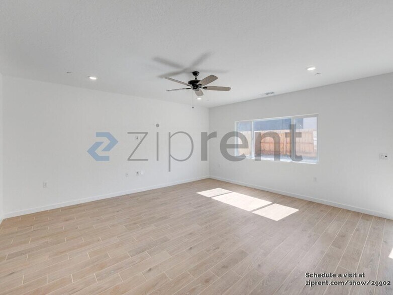 Building Photo - 1753 N Mitchell St