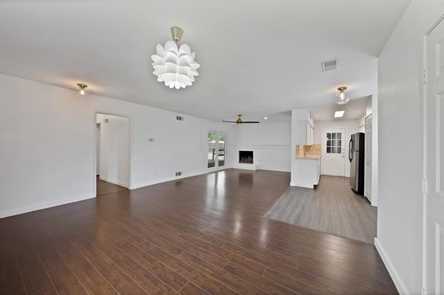 Building Photo - 715 Terryland Dr