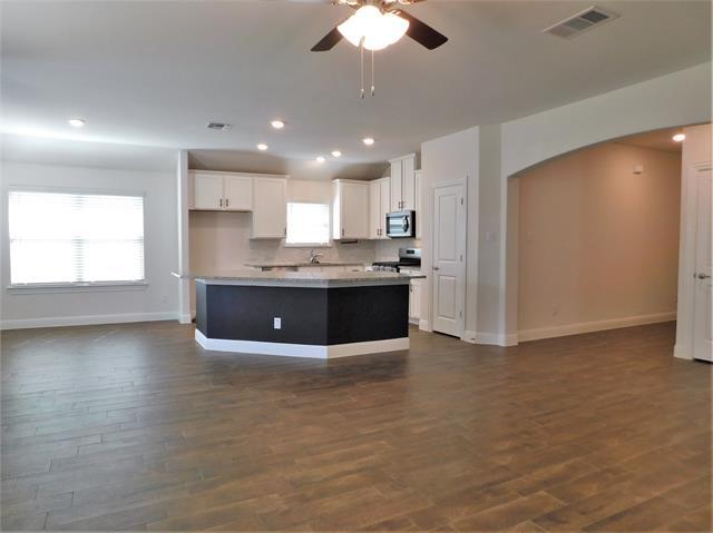 Building Photo - 11225 Klondike Ln