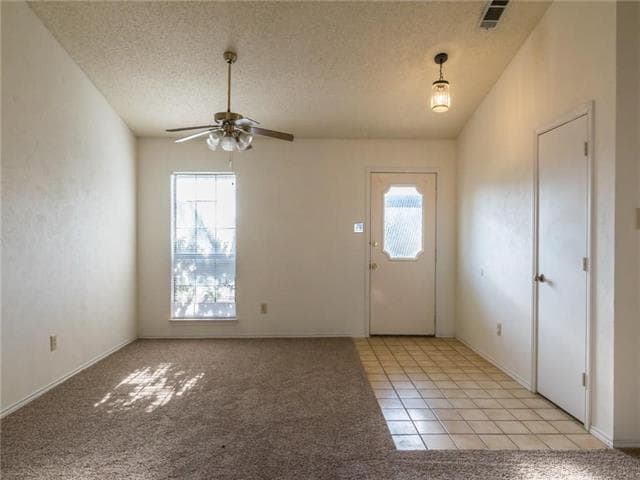 Building Photo - 2121 Country Oaks Dr