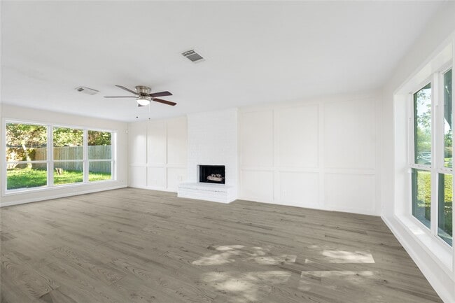 Building Photo - 24118 Spring Mill Ln