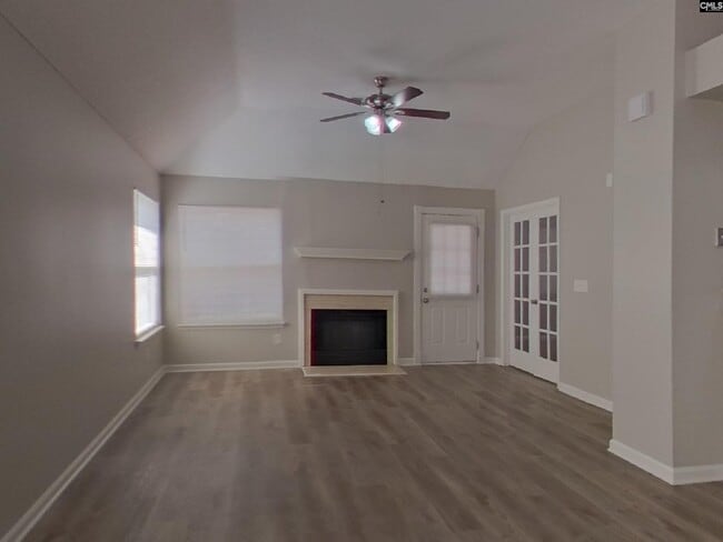 Building Photo - 136 Westport Dr