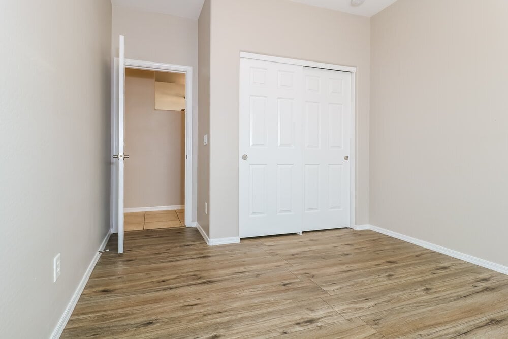 Building Photo - 25571 W St James Ave