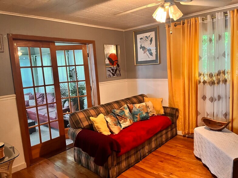 Building Photo - 5552 Scotch Ridge Rd