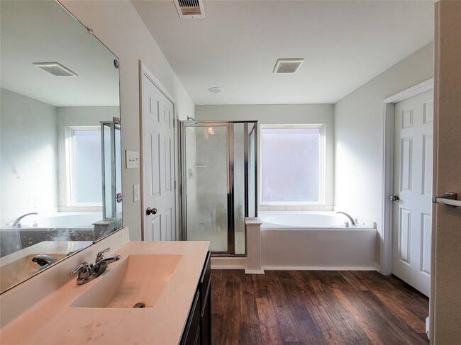 Building Photo - 1046 Steel Blue Dr