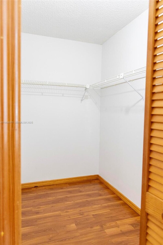 Building Photo - 8192 SW 90th Ave