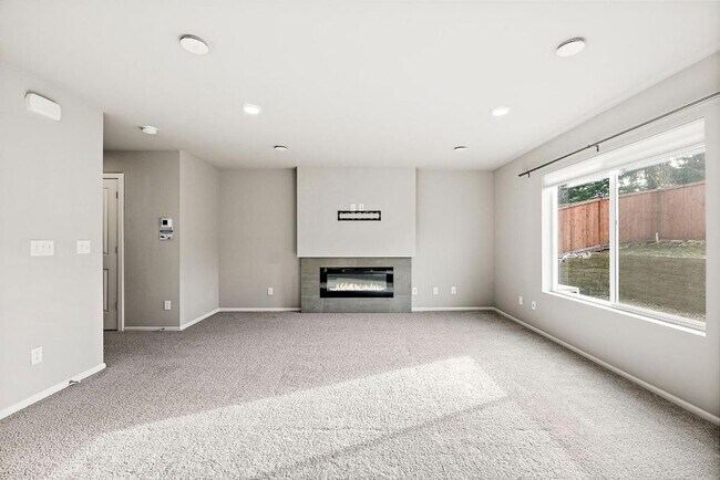 Building Photo - Better Than New Yelm Home with A/C, Walk-In Pantry, Garden Beds & Neighborhood Playground!