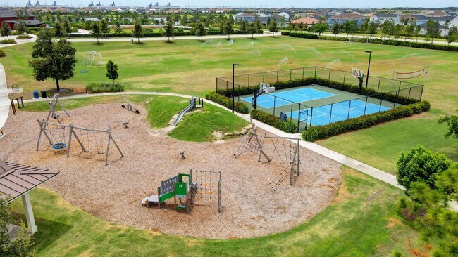 Building Photo - 870 Hookline Cir