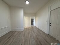 Building Photo - 44 Franklin St