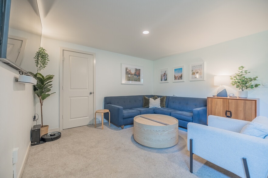 Building Photo - 18917 66th Pl W