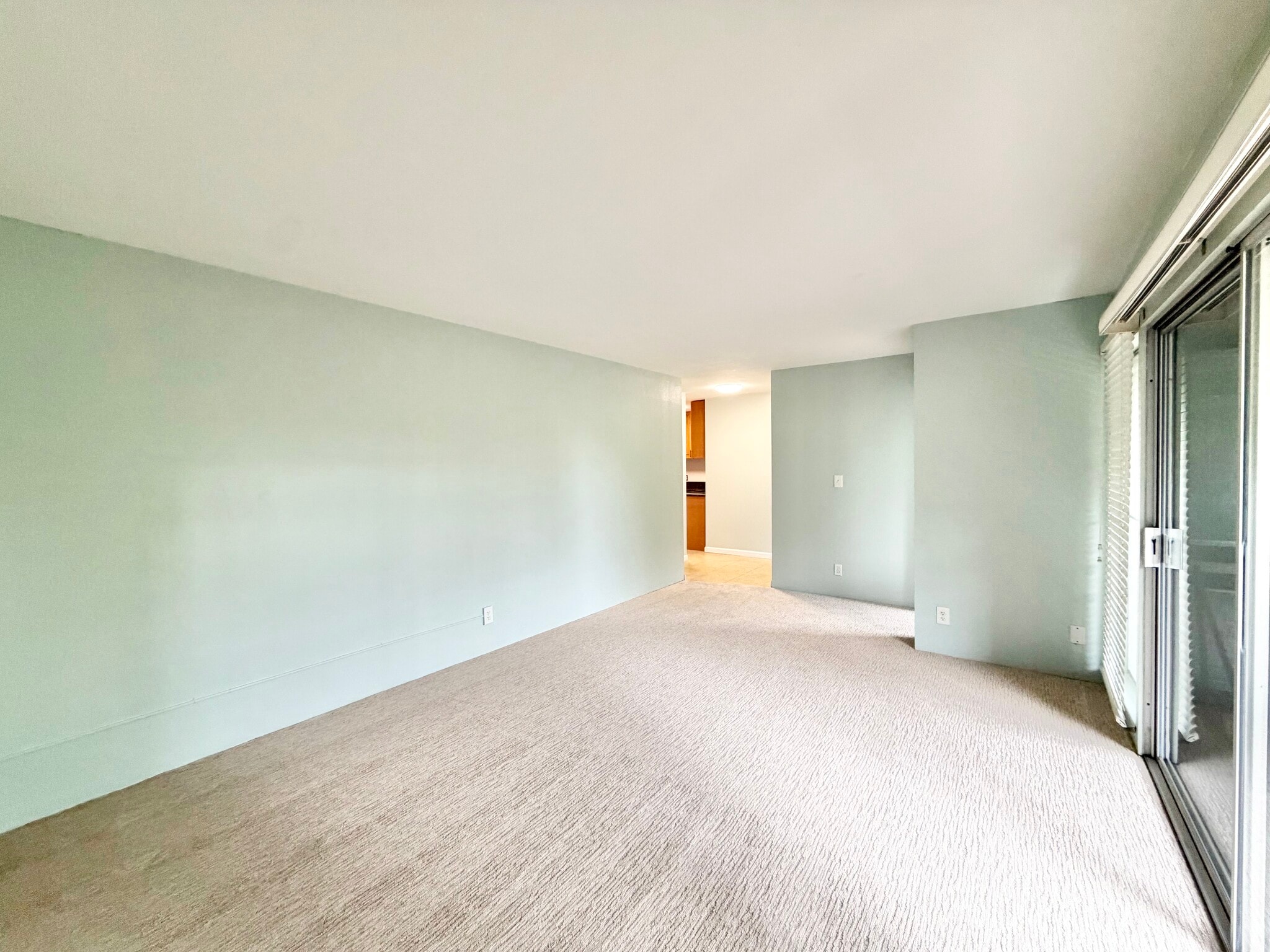 Building Photo - 3741 Kanaina Ave