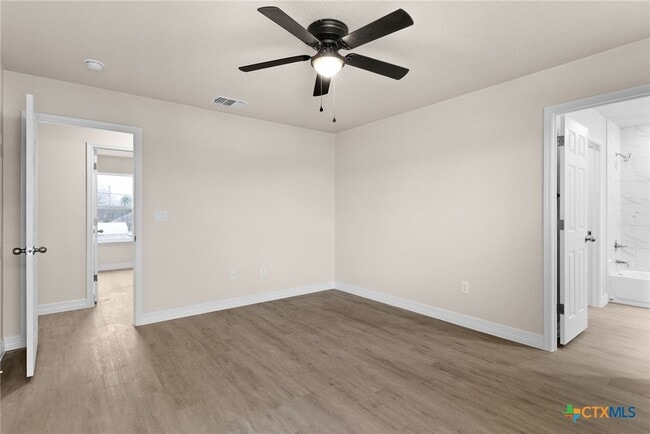 Building Photo - 803 White Meadow Ln