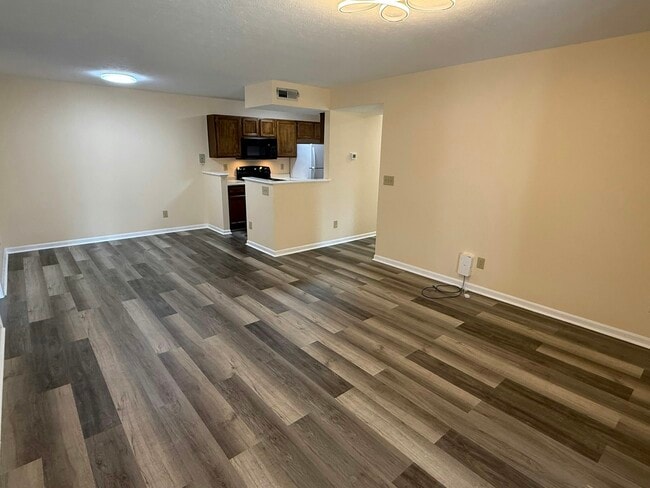 Building Photo - 10136 Carnation Ct