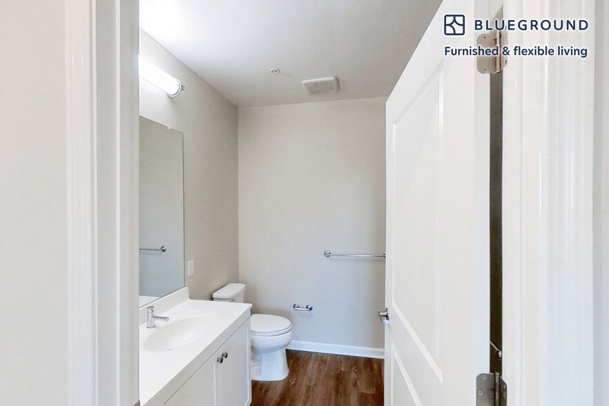 Building Photo - 229 Quarry St