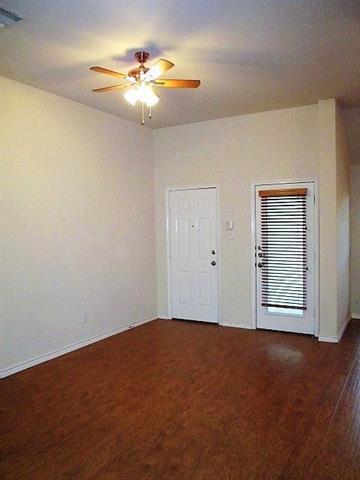 Building Photo - 3913 Carmel Mountain Dr