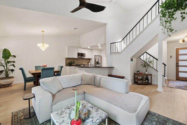 Building Photo - 8202 Cache Dr