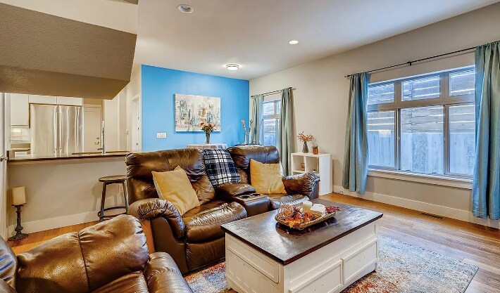 Living Room - 1285 Xavier St