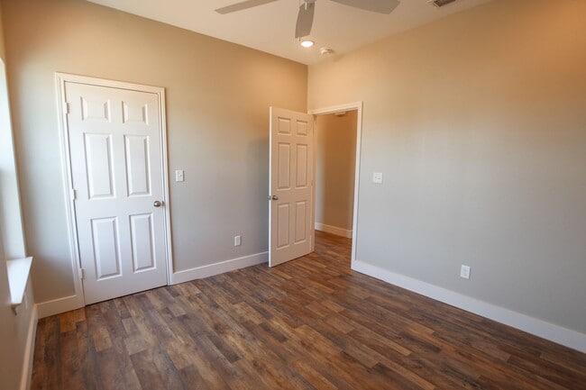 Building Photo - Available Now! New Construction 3 Bed 2 Ba...
