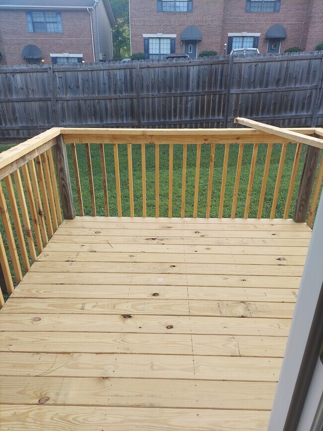 Deck - 1438 Vance Rd