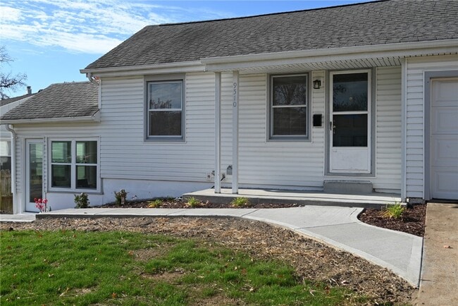 Building Photo - 9510 Lydell Dr