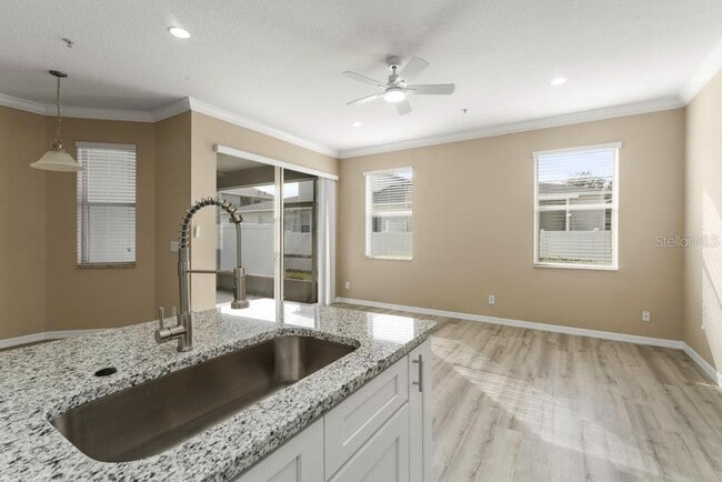 Building Photo - 868 Stonechase Ln
