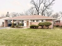 Building Photo - 1024 Longaker Rd