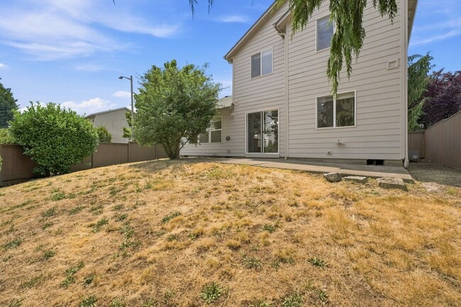 Building Photo - 3203 NE 171st Ave