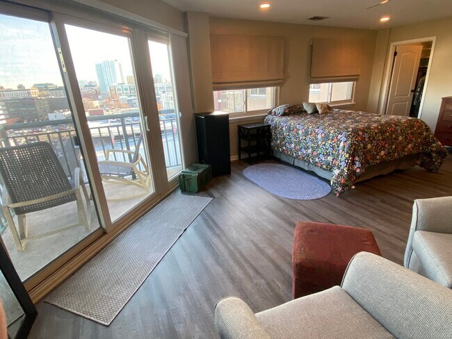 Building Photo - 104 North St