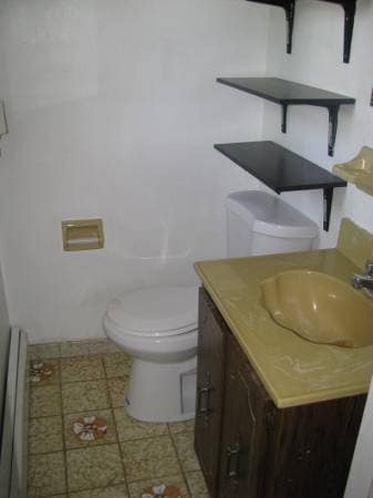 Building Photo - 73 Sherman St